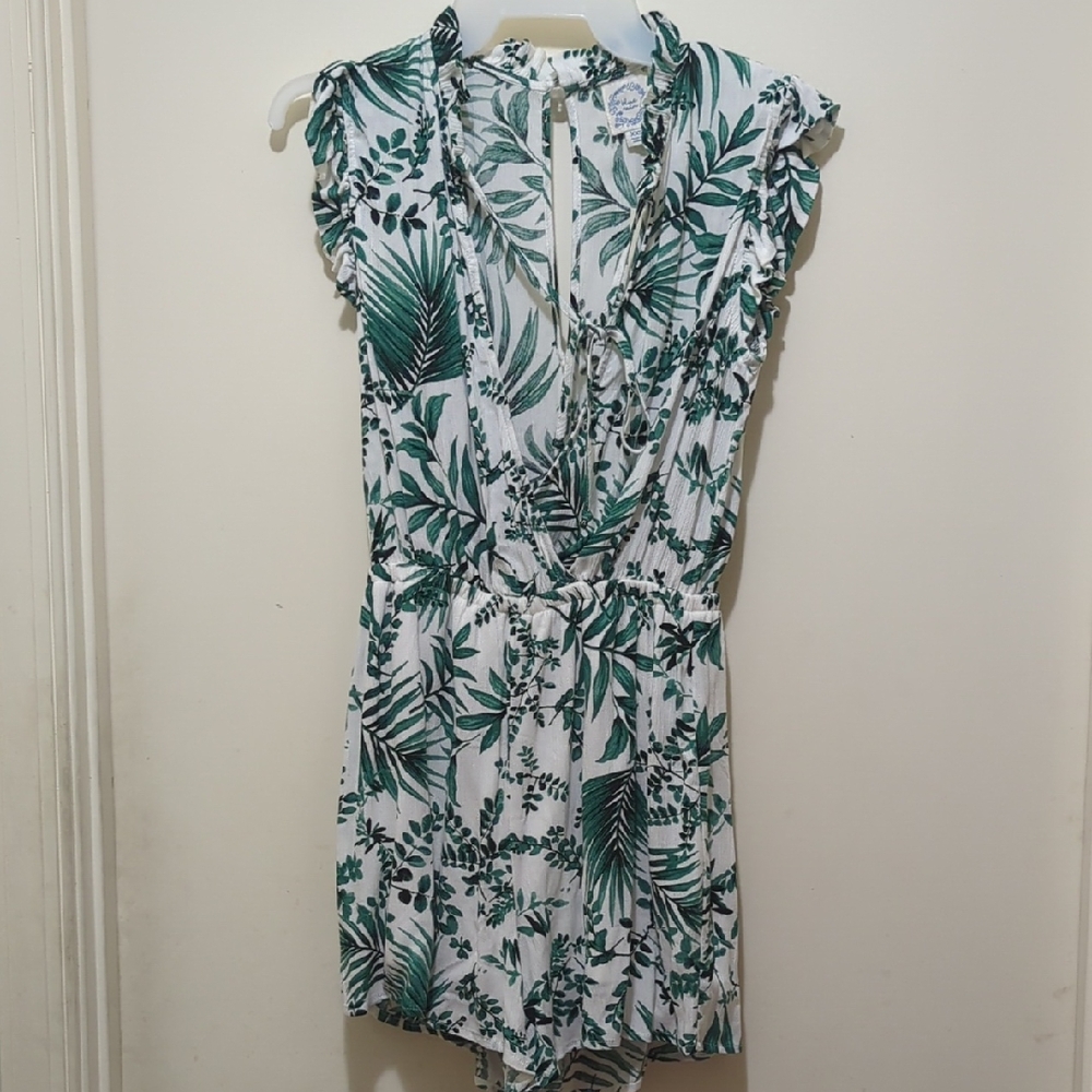 Francesca's Collections Ivory and Green Leaf Romper